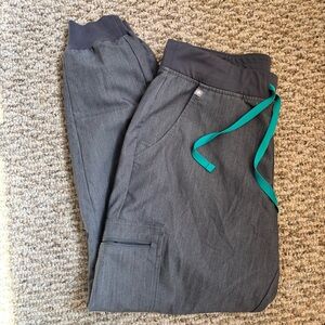Figs Women’s Gray Jogger Scrub Pants  with Teal Drawstring